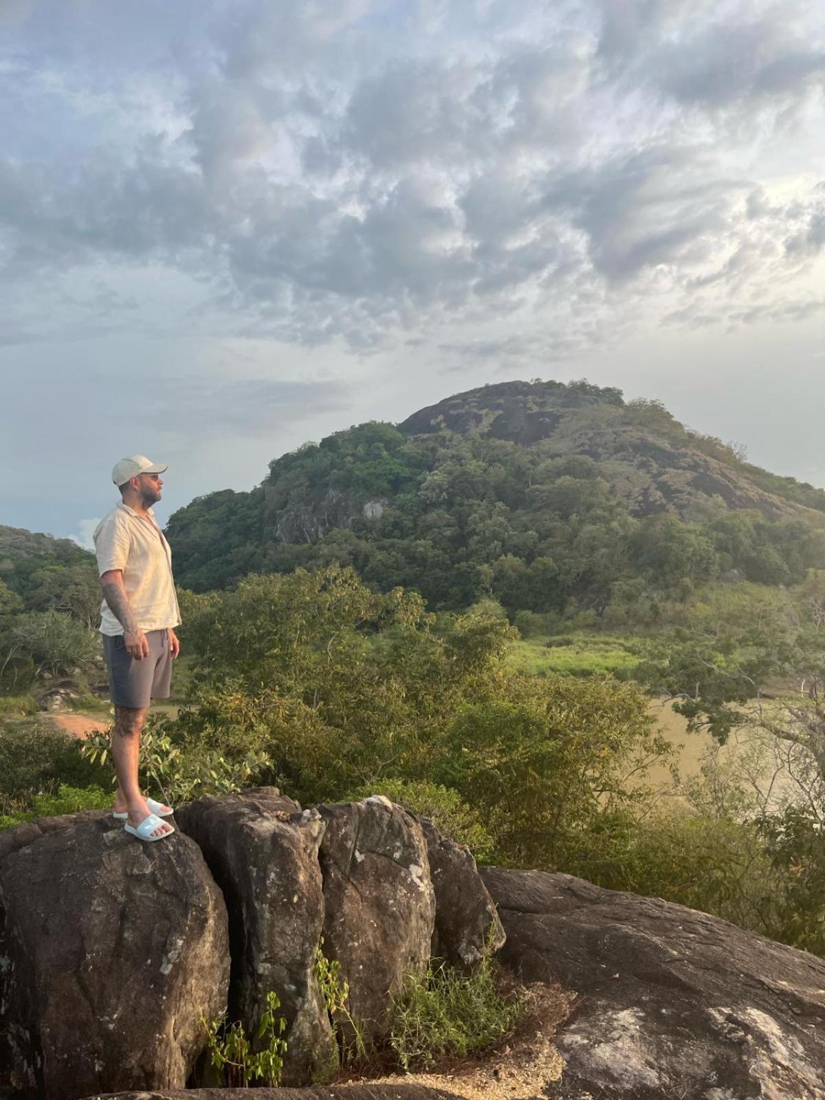 Sigiriya Free View Tree House & Villa Bagian luar foto